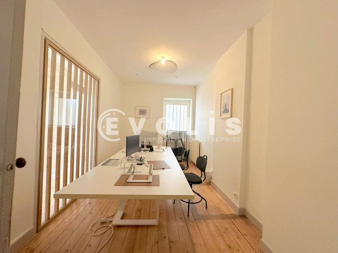 Photo 2 – location bureaux	BORDEAUX (33300)