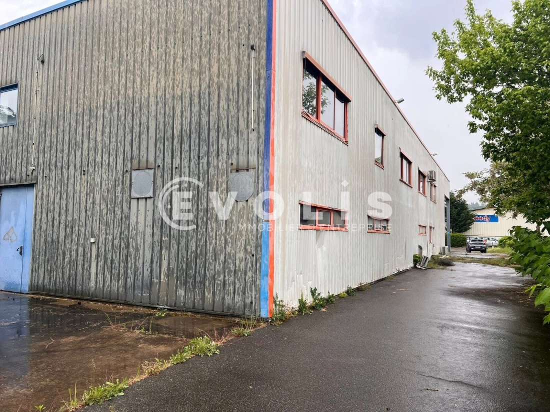 Photo 5 – vente Entrepôts / activités	CIVRIEUX D'AZERGUES (69380)