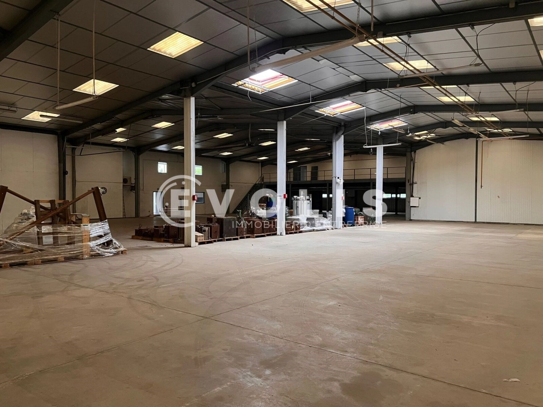 Photo 13 – vente Entrepôts / activités	CIVRIEUX D'AZERGUES (69380)