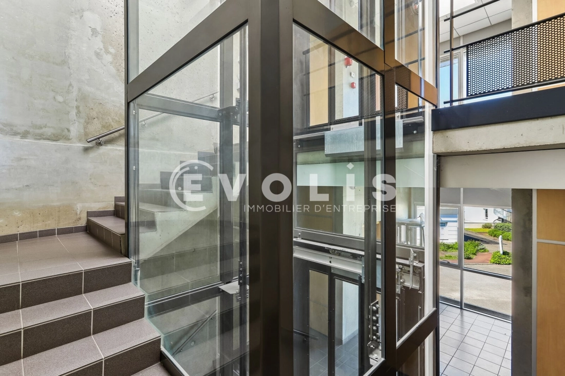Photo 9 – location bureaux	BRON (69500)