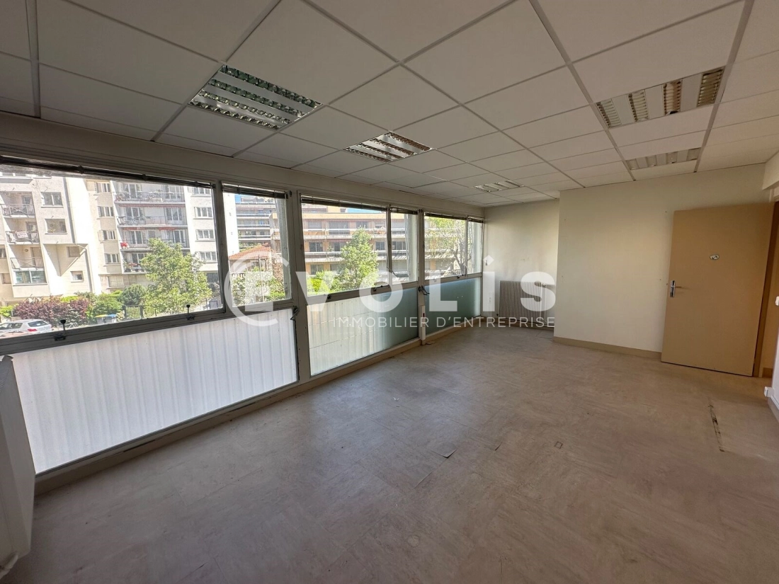 Photo 4 – vente bureaux	LES LILAS (93260)