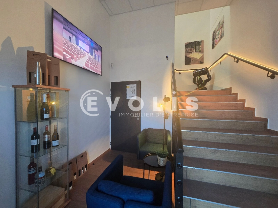 Photo 5 – location Entrepôts / activités	VILLEJUST (91140)
