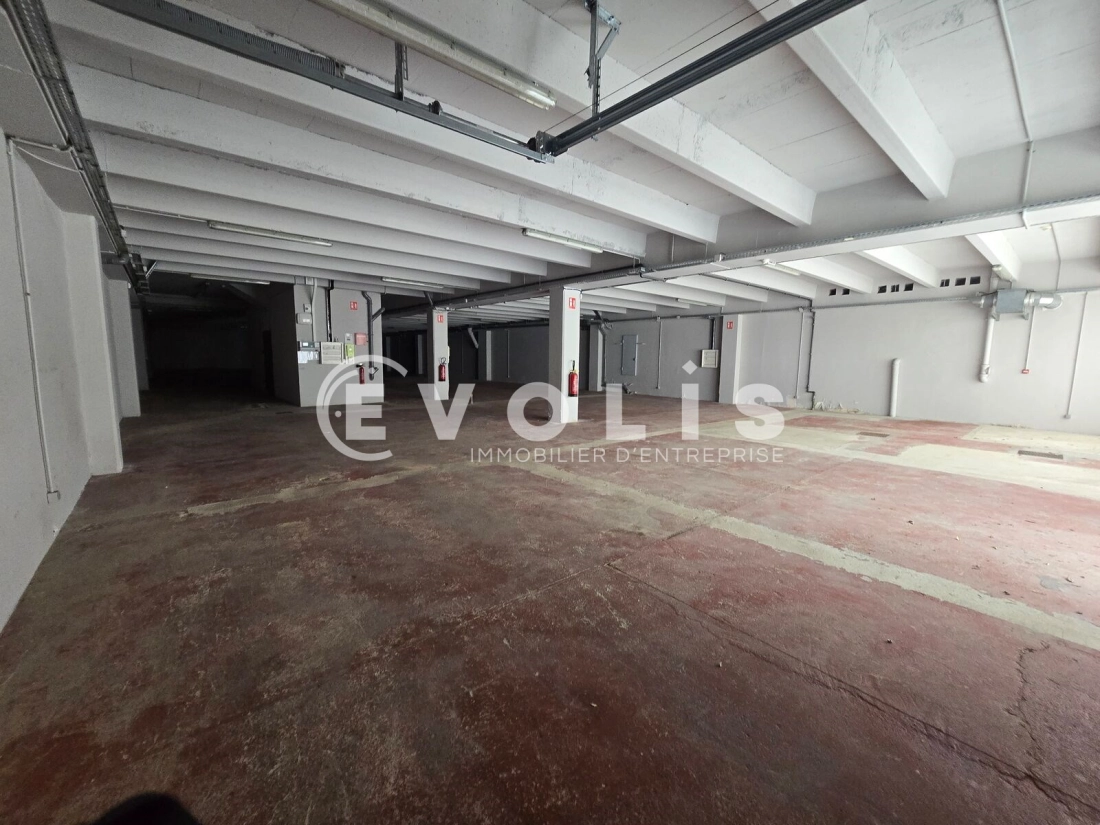 Photo 2 – location Entrepôts / activités	PALAISEAU (91120)