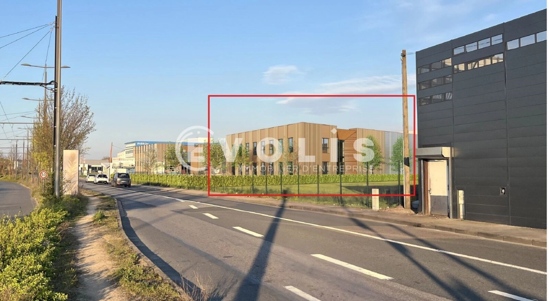 Photo 3 – vente Entrepôts / activités	RILLIEUX LA PAPE (69140)