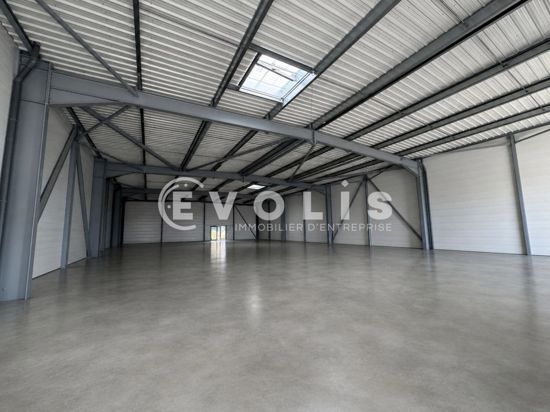 Photo 3 – vente Entrepôts / activités	SAINT SAUVEUR (80470)
