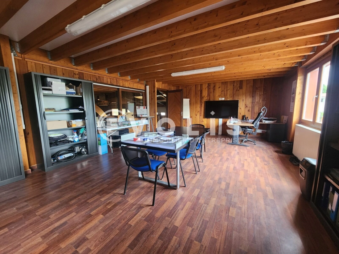 Photo 4 – vente Entrepôts / activités	RUY MONTCEAU (38300)