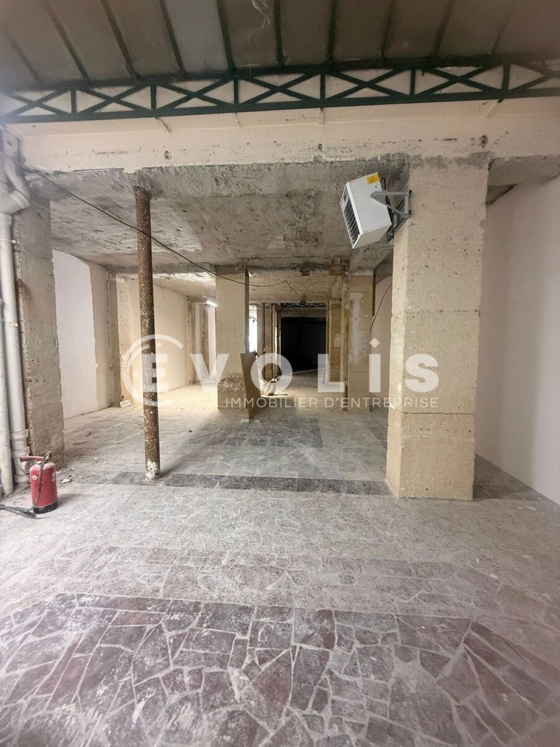Photo 3 – location Locaux commerciaux	PARIS (75011)