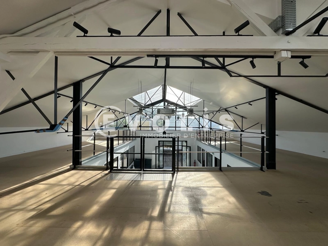Photo 1 – vente bureaux	BOIS COLOMBES (92270)