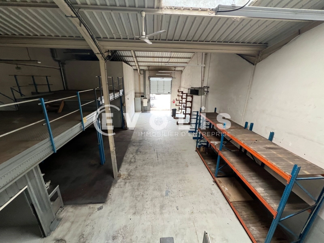 Photo 2 – vente Entrepôts / activités	MEYZIEU (69330)
