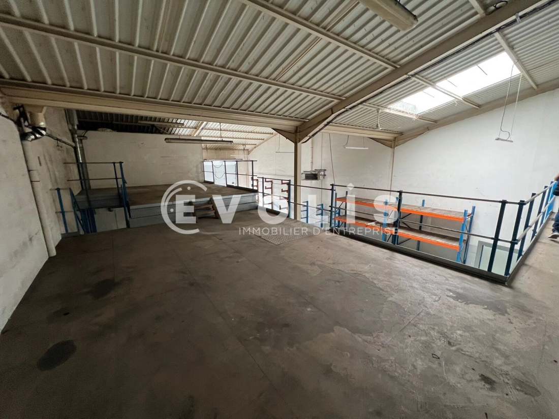 Photo 4 – vente Entrepôts / activités	MEYZIEU (69330)