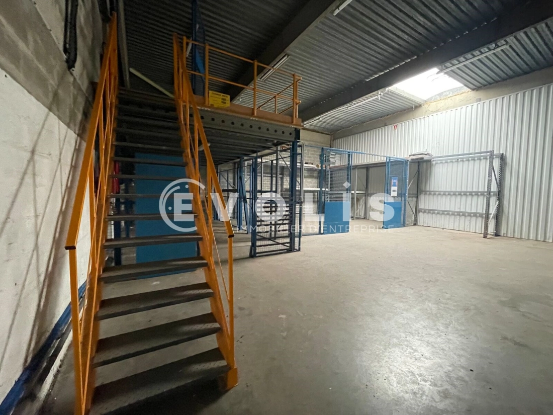Photo 3 – vente Entrepôts / activités	BORDEAUX (33300)
