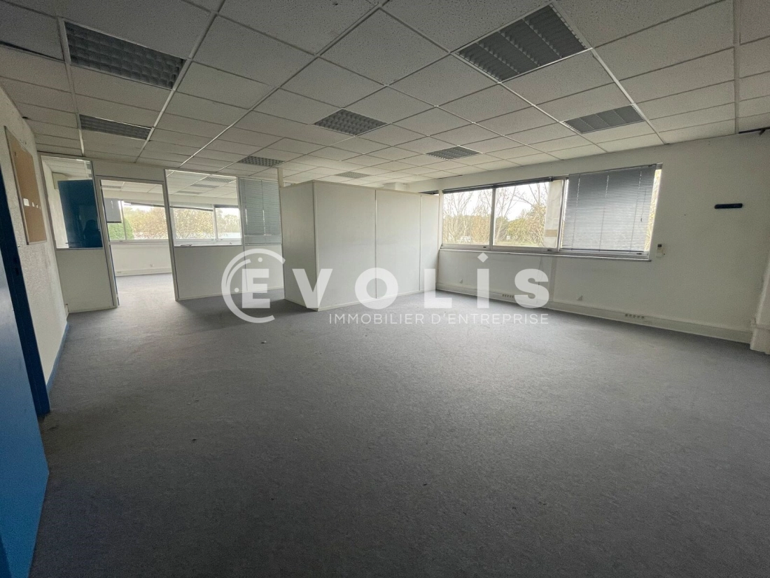 Photo 5 – vente Entrepôts / activités	BORDEAUX (33300)