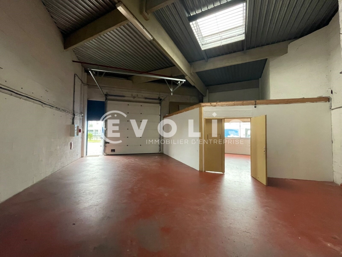 Photo 8 – vente Entrepôts / activités	BORDEAUX (33300)