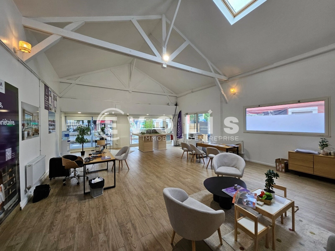 Photo 2 – location bureaux	BAGNEUX (92220)