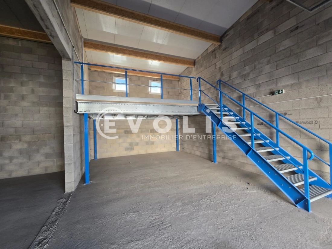 Photo 6 – vente Entrepôts / activités	BRIERES LES SCELLES (91150)