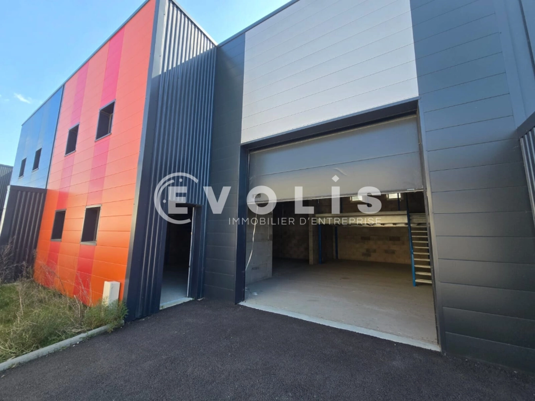 Photo 4 – vente Entrepôts / activités	BRIERES LES SCELLES (91150)