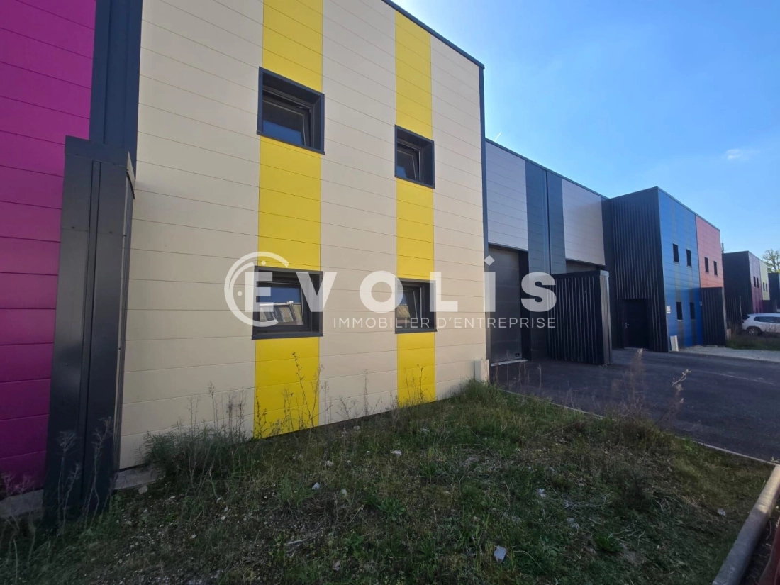 Photo 11 – vente Entrepôts / activités	BRIERES LES SCELLES (91150)