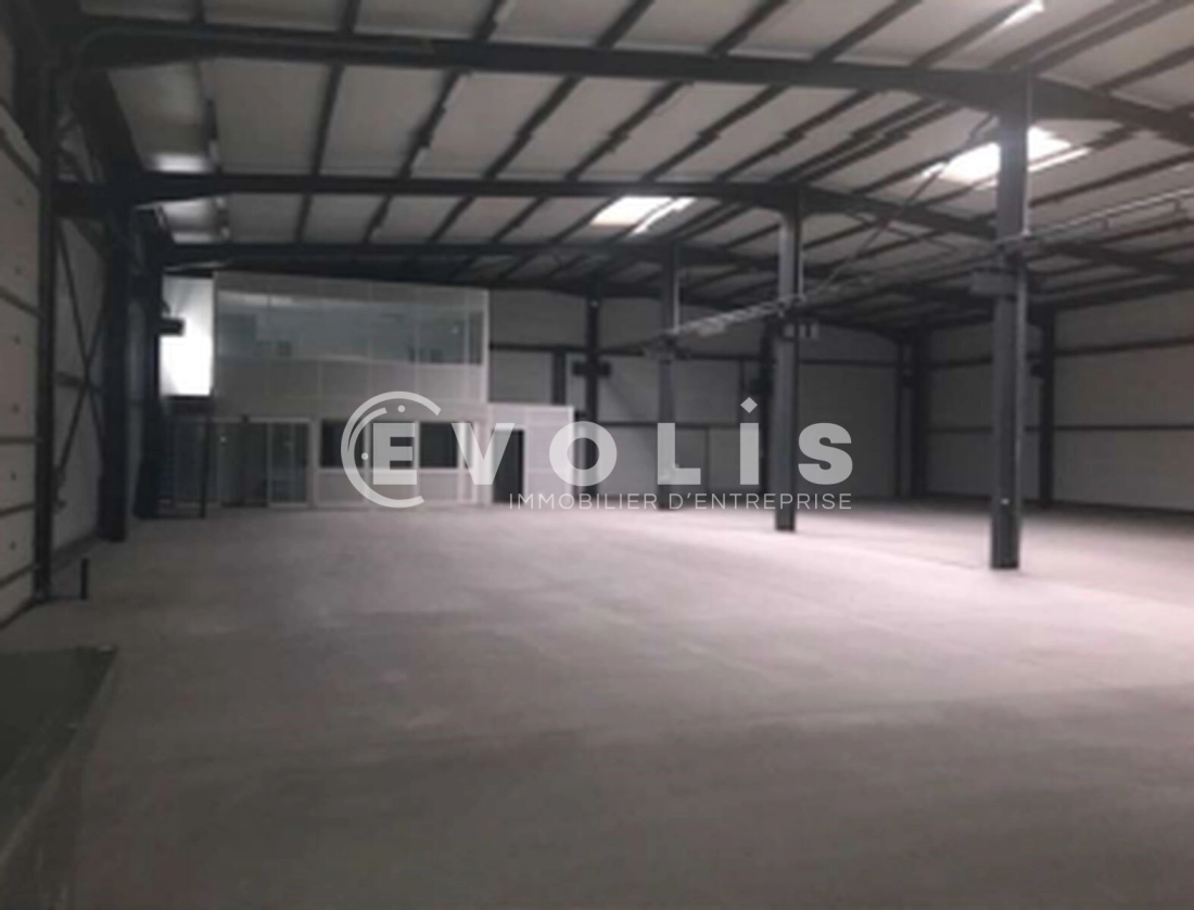 Photo 3 – location Entrepôts / activités	ENNEVELIN (59710)