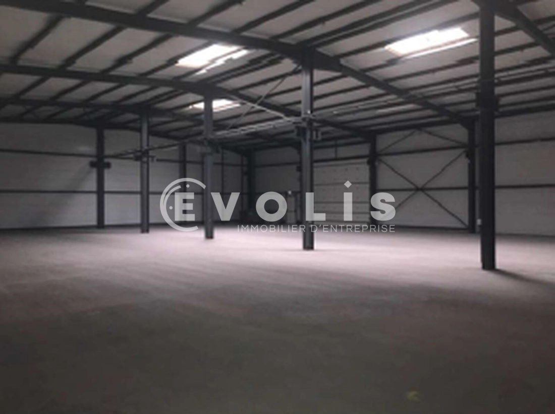 Photo 4 – location Entrepôts / activités	ENNEVELIN (59710)