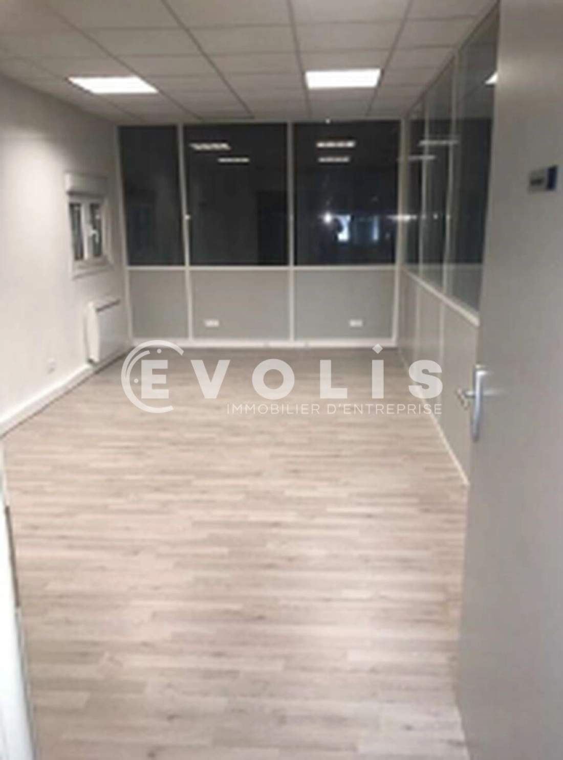 Photo 6 – location Entrepôts / activités	ENNEVELIN (59710)