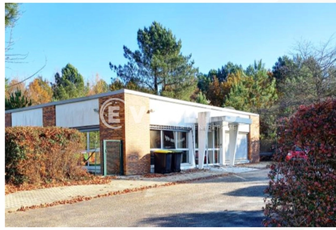 Photo 1 – location bureaux	SAINT JEAN D'ILLAC (33127)