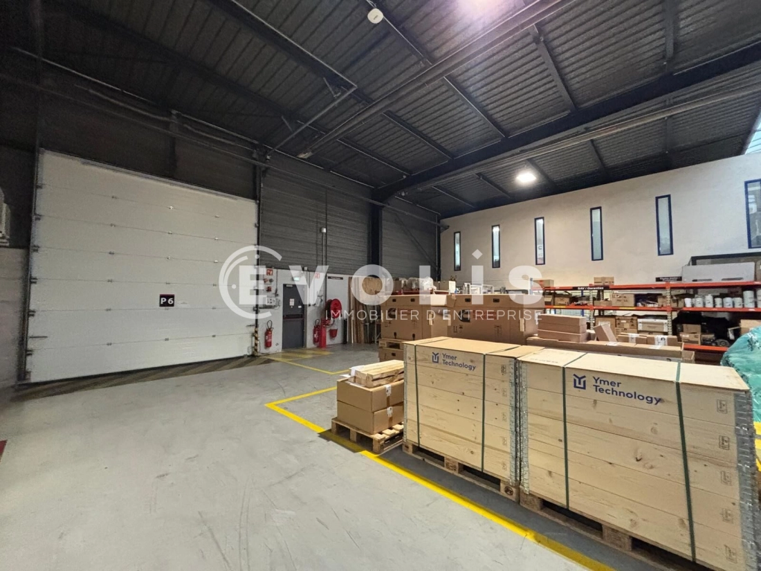 Photo 9 – vente Entrepôts / activités	CHASSIEU (69680)