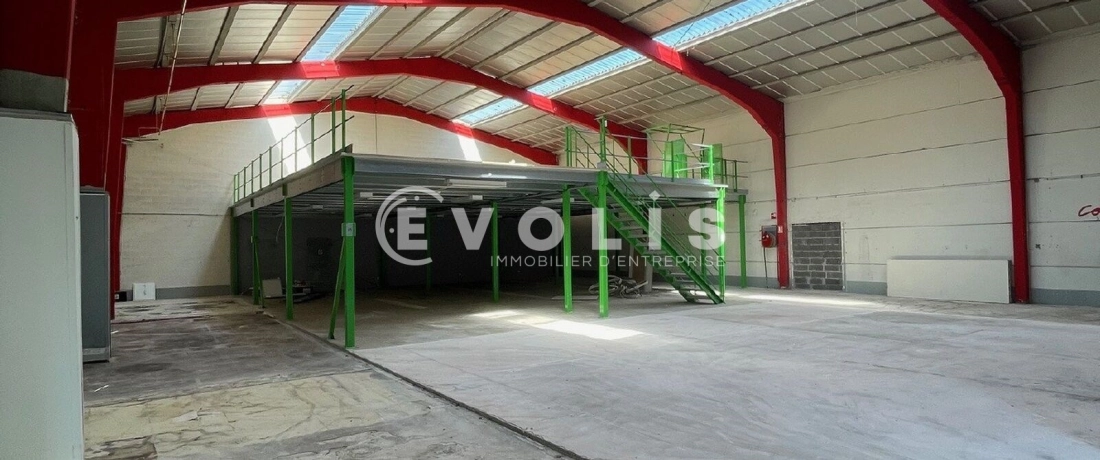 Photo 2 – location Entrepôts / activités	MARCQ EN BAROEUL (59700)