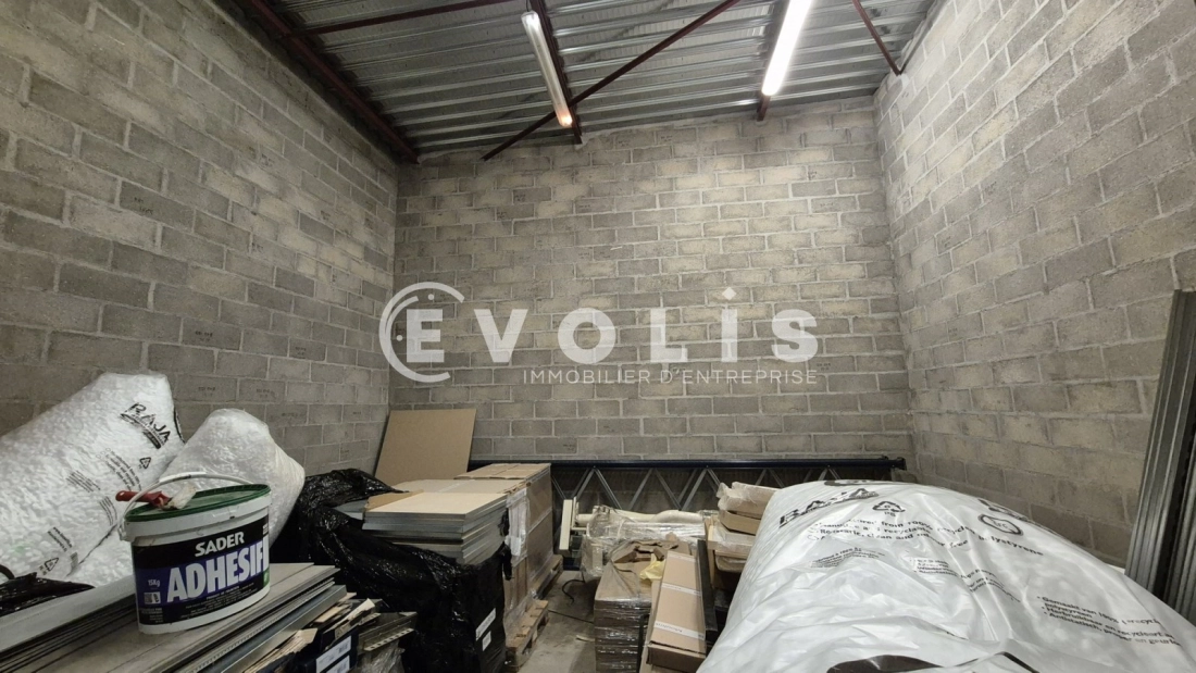 Photo 15 – location Entrepôts / activités	REBAIS (77510)