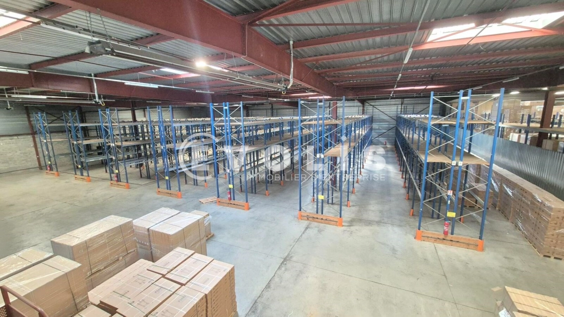 Photo 1 – location Entrepôts / activités	REBAIS (77510)