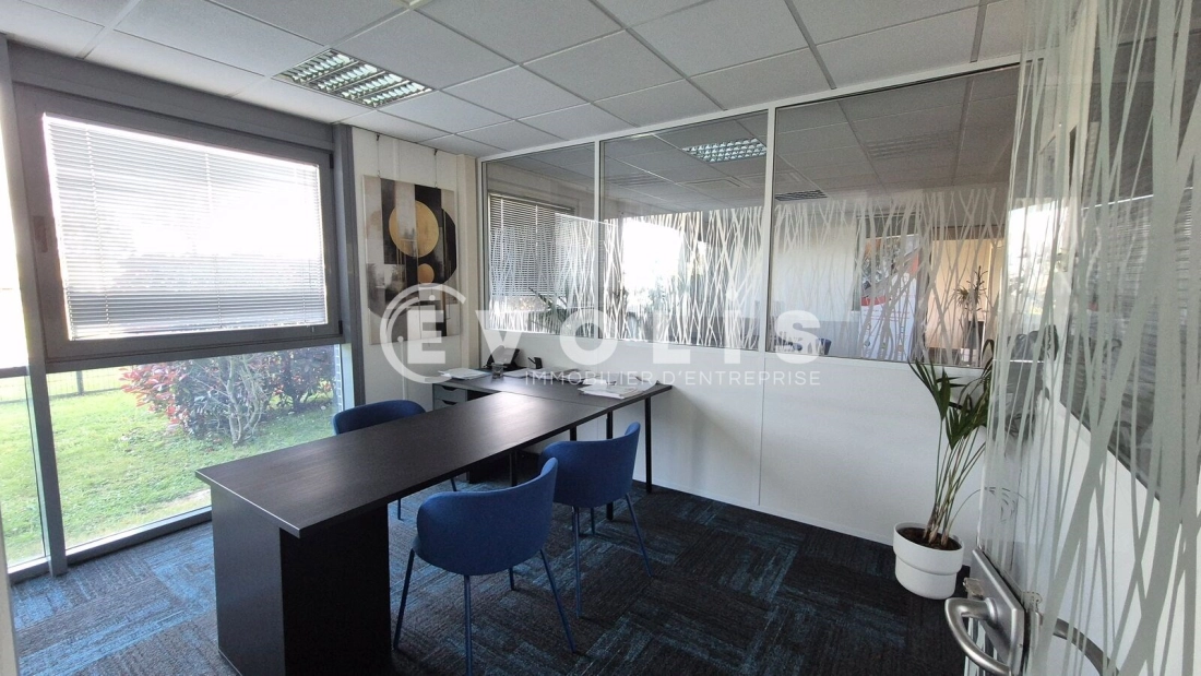 Photo 4 – location bureaux	MAGNY LE HONGRE (77700)