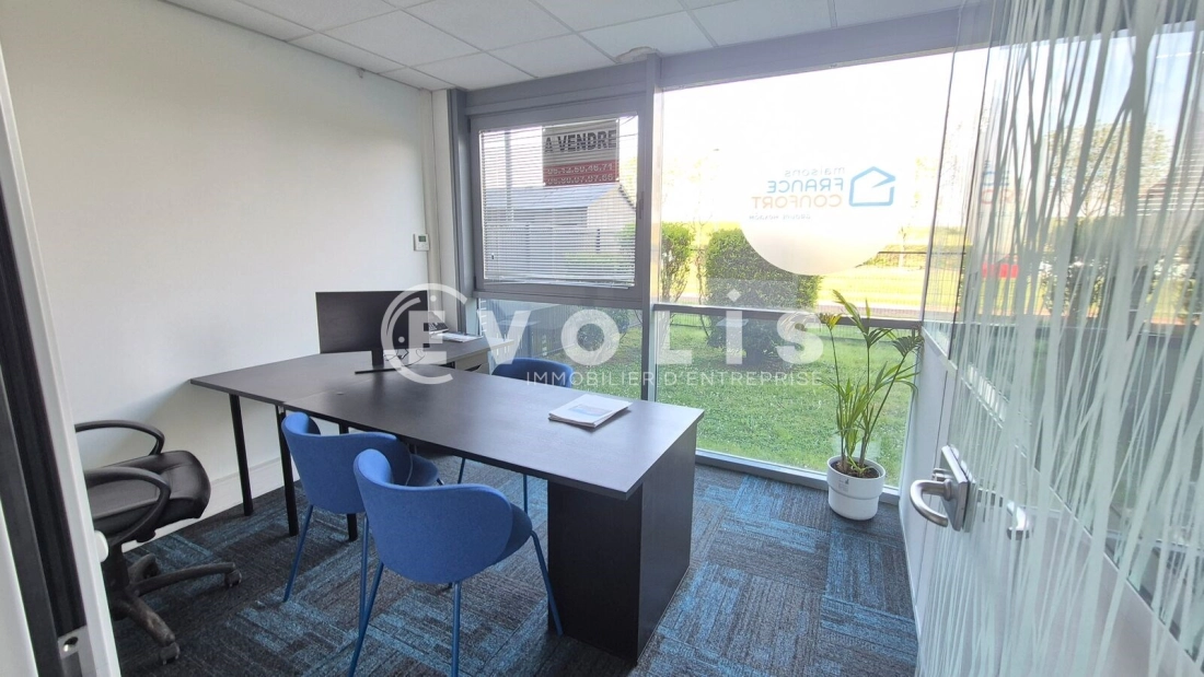 Photo 2 – location bureaux	MAGNY LE HONGRE (77700)