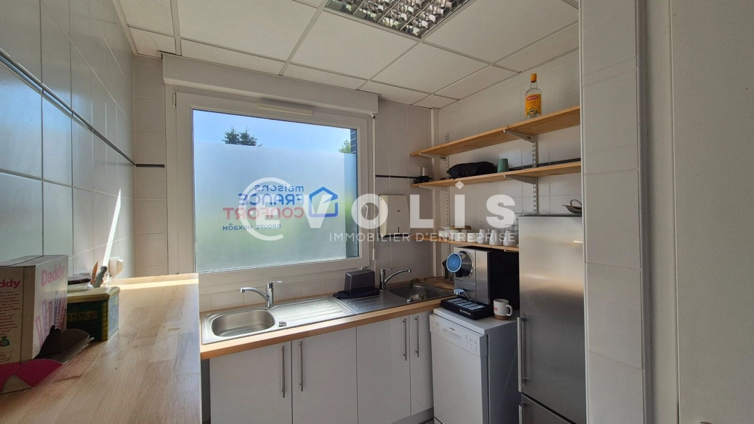 Photo 9 – location bureaux	MAGNY LE HONGRE (77700)