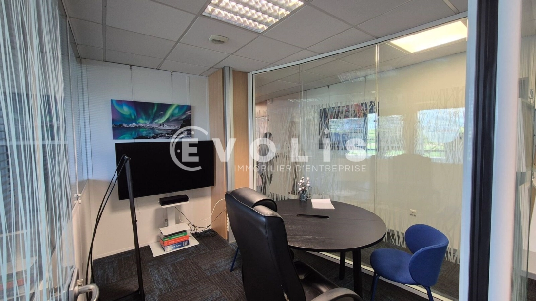 Photo 11 – location bureaux	MAGNY LE HONGRE (77700)