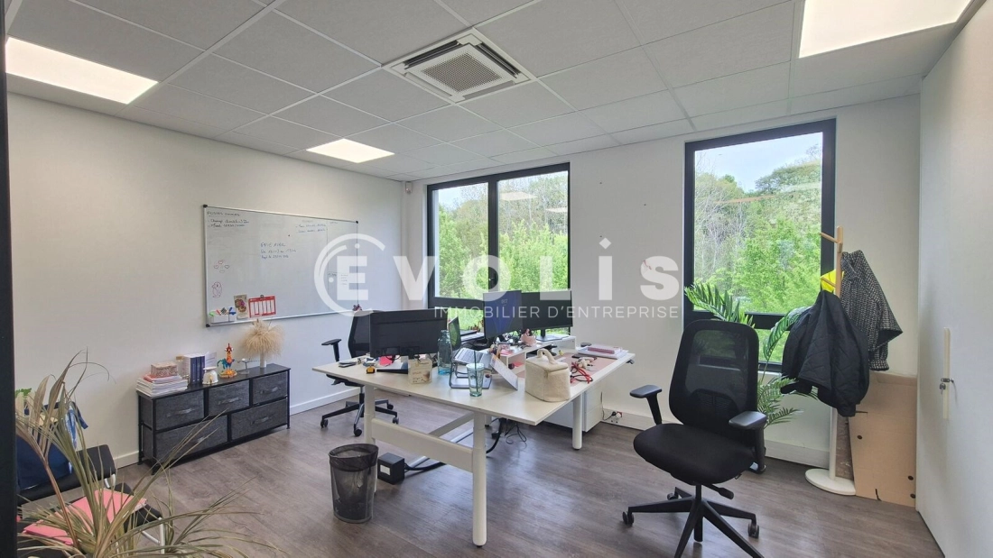 Photo 5 – location Entrepôts / activités	COLLEGIEN (77090)