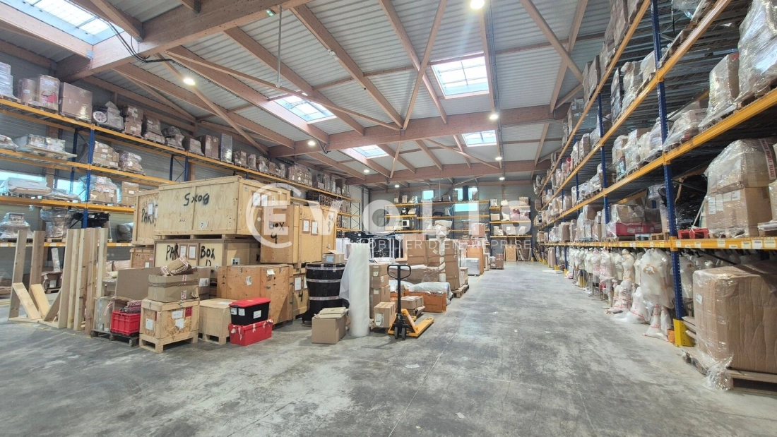 Photo 3 – location Entrepôts / activités	COLLEGIEN (77090)