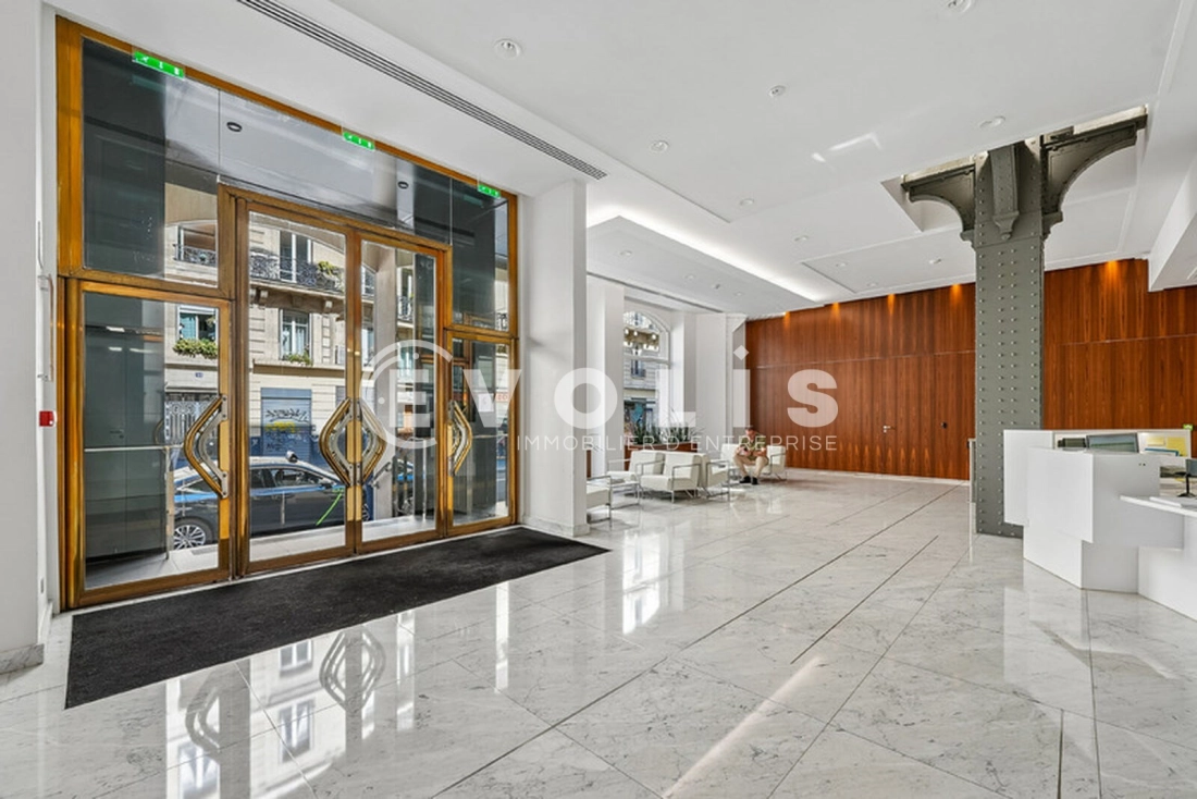 Photo 2 – location bureaux	PARIS (75008)