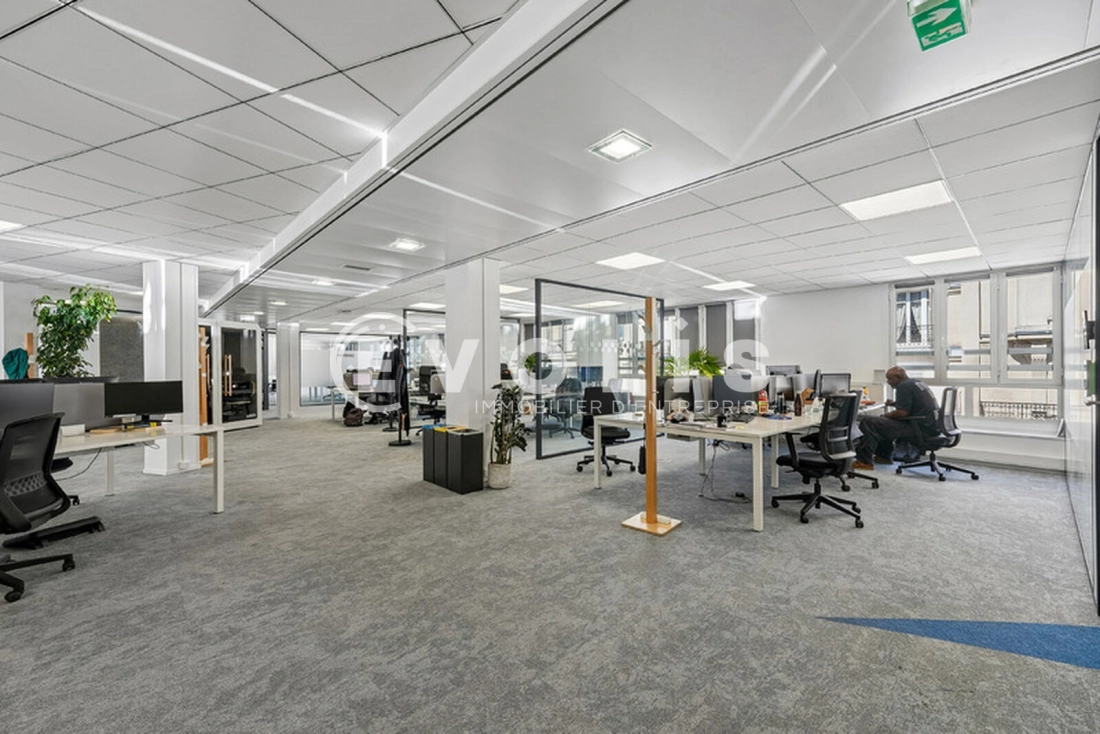 Photo 11 – location bureaux	PARIS (75008)