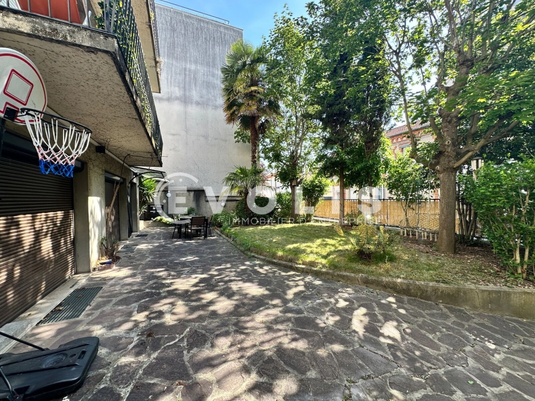 Photo 3 – location bureaux	SURESNES (92150)