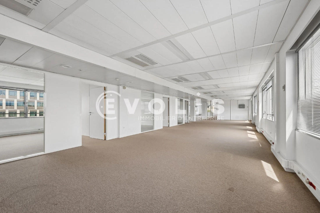 Photo 13 – location bureaux	LE KREMLIN BICETRE (94270)