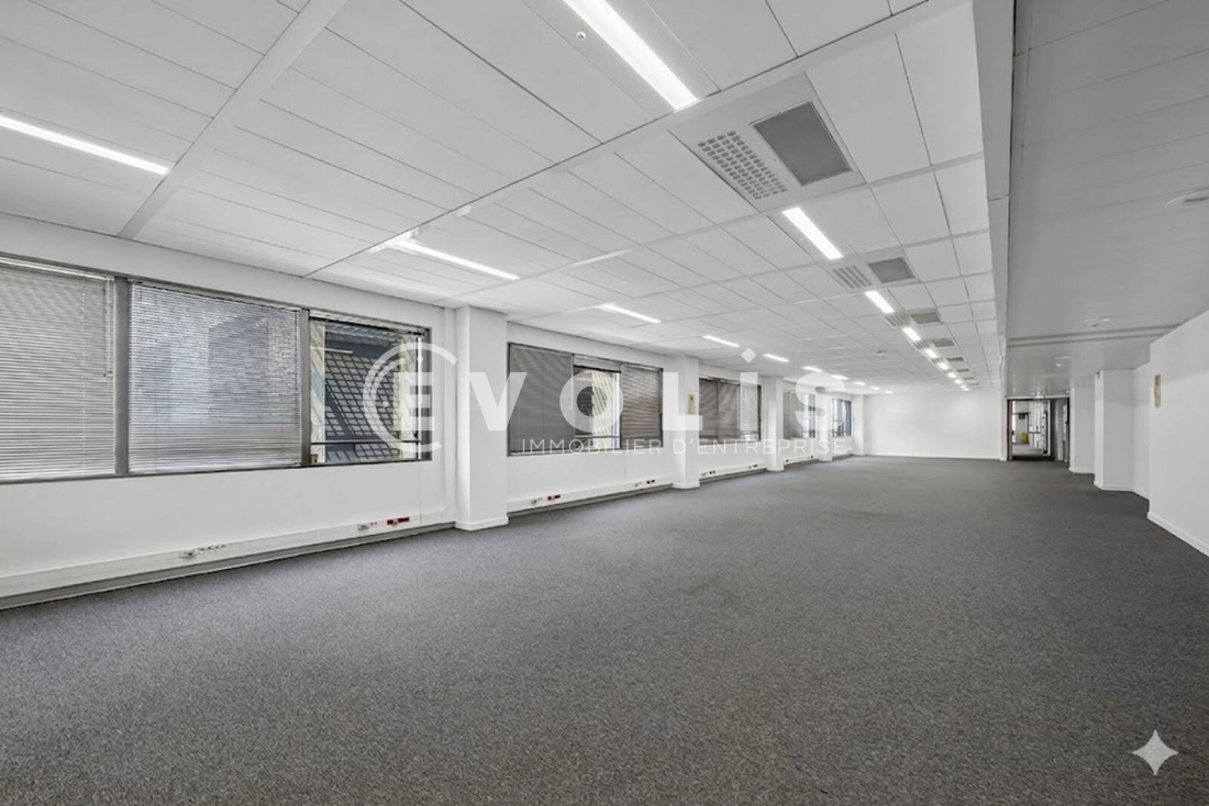Photo 11 – location bureaux	LE KREMLIN BICETRE (94270)