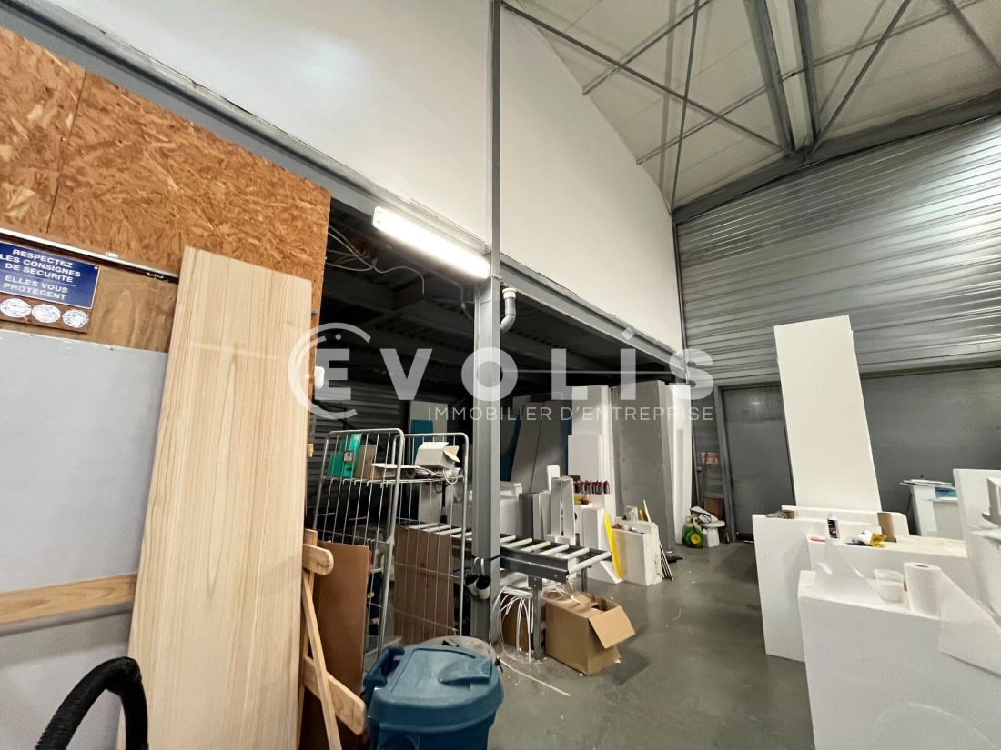 Photo 4 – location Entrepôts / activités	MIOS (33380)