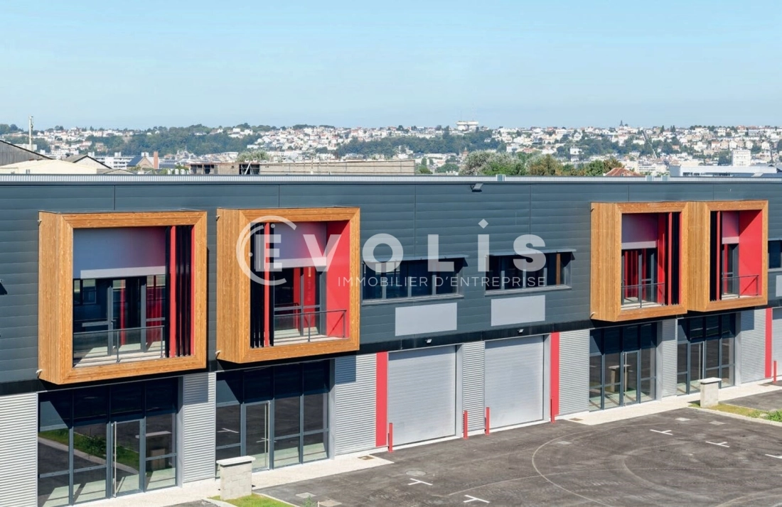 Photo 2 – location Entrepôts / activités	SECLIN (59113)