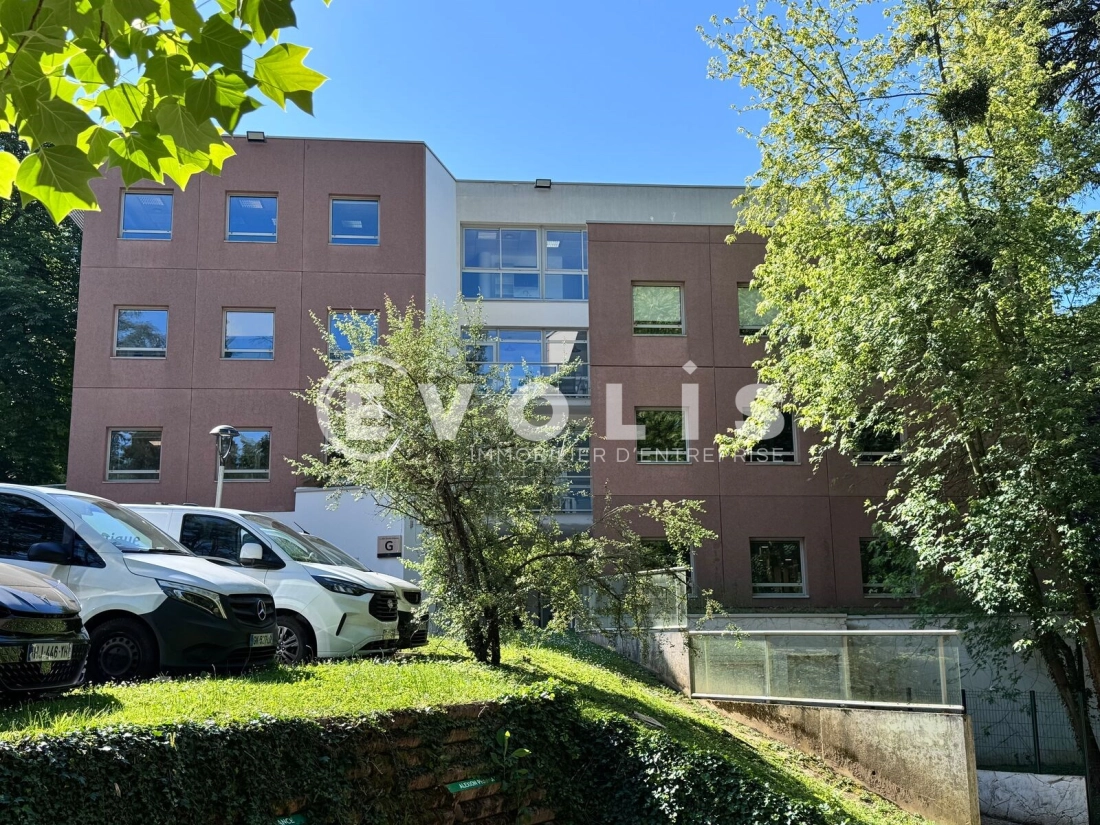 Photo 2 – location bureaux	ECULLY (69130)