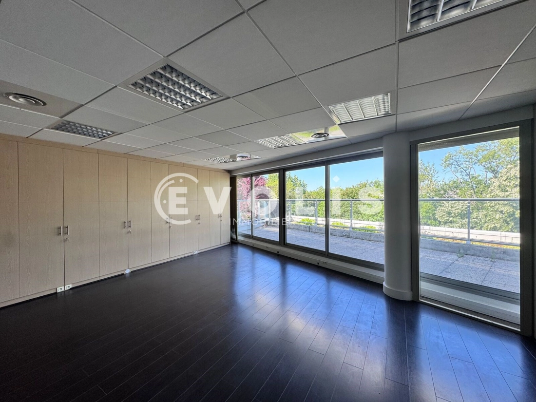 Photo 5 – location bureaux	ECULLY (69130)