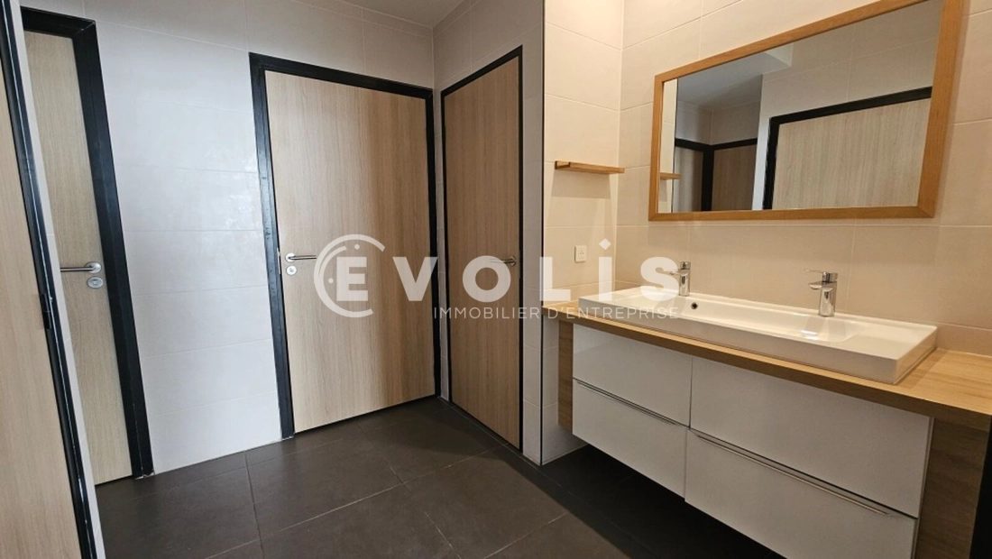Photo 8 – vente bureaux	IVRY SUR SEINE (94200)