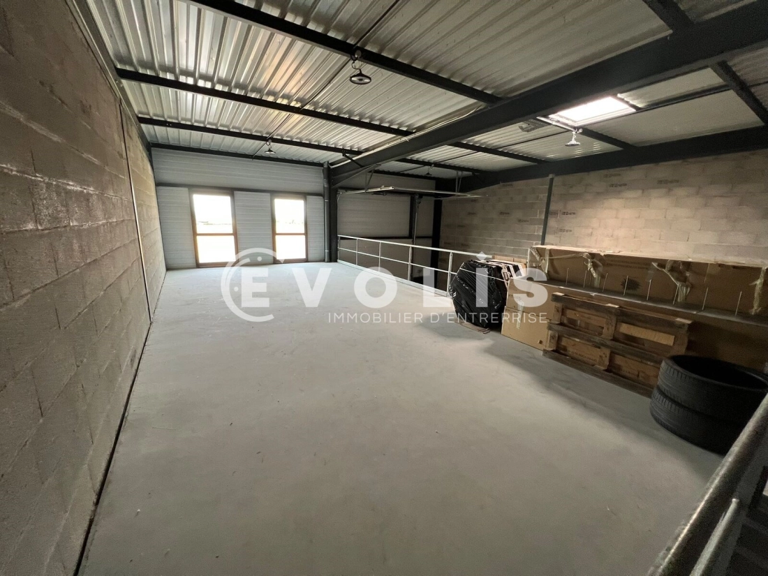 Photo 7 – location Entrepôts / activités	VILLETTE D'ANTHON (38280)