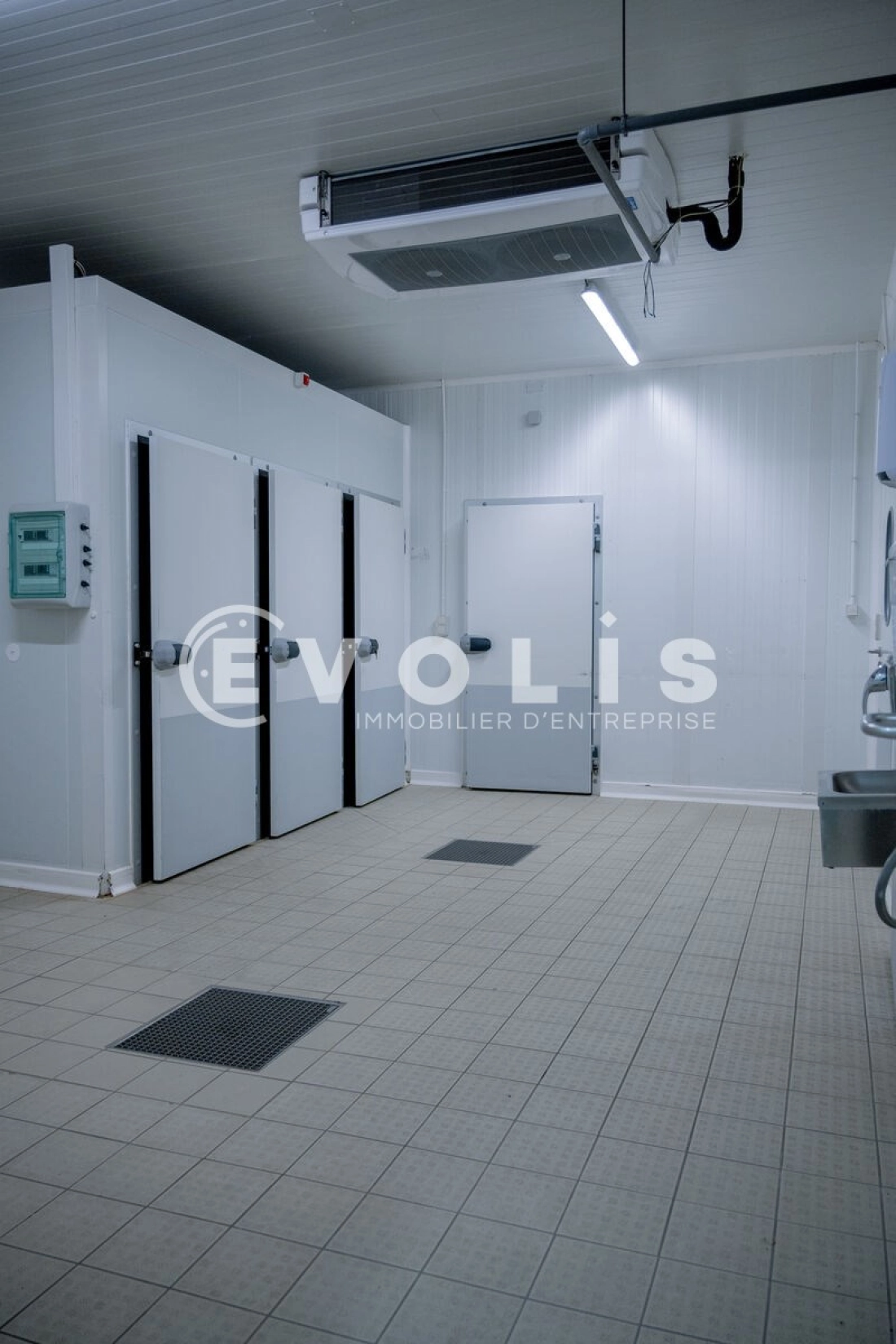 Photo 4 – vente Entrepôts / activités	TARASCON (13150)