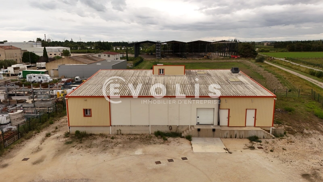 Photo 1 – vente Entrepôts / activités	TARASCON (13150)