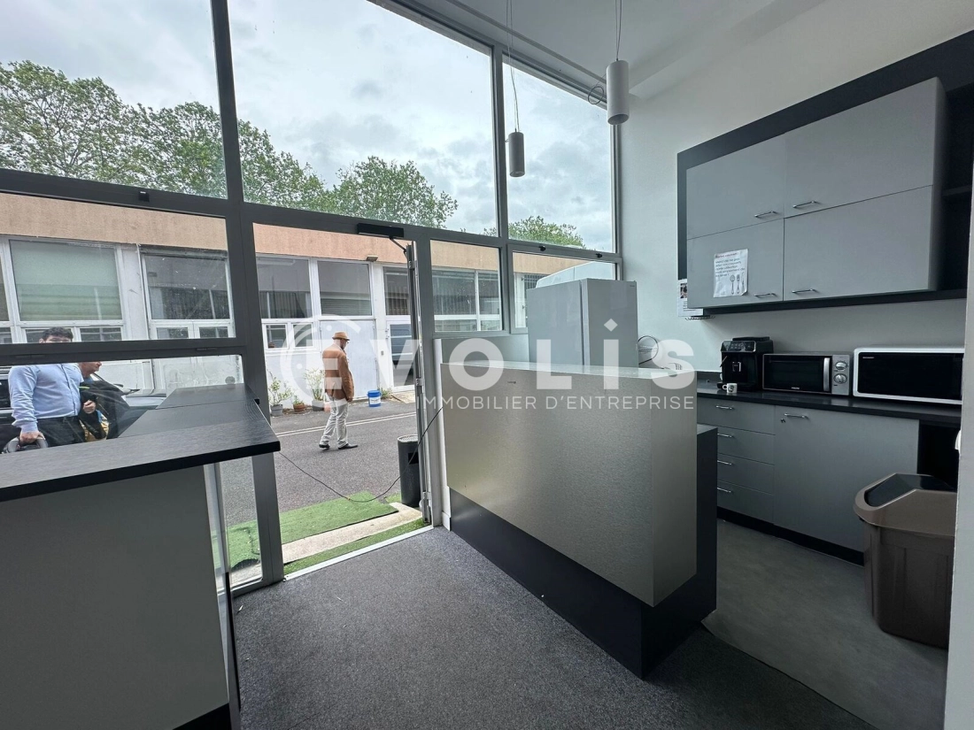 Photo 3 – location bureaux	LE KREMLIN BICETRE (94270)