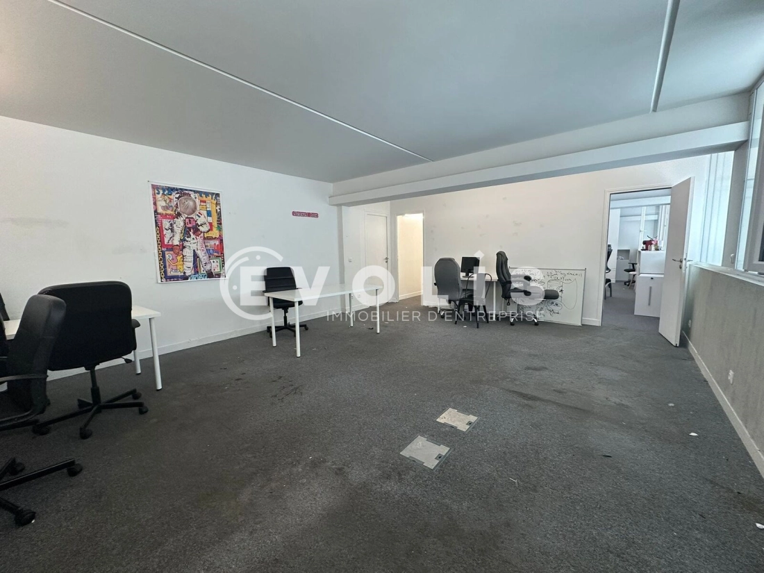 Photo 9 – location bureaux	LE KREMLIN BICETRE (94270)
